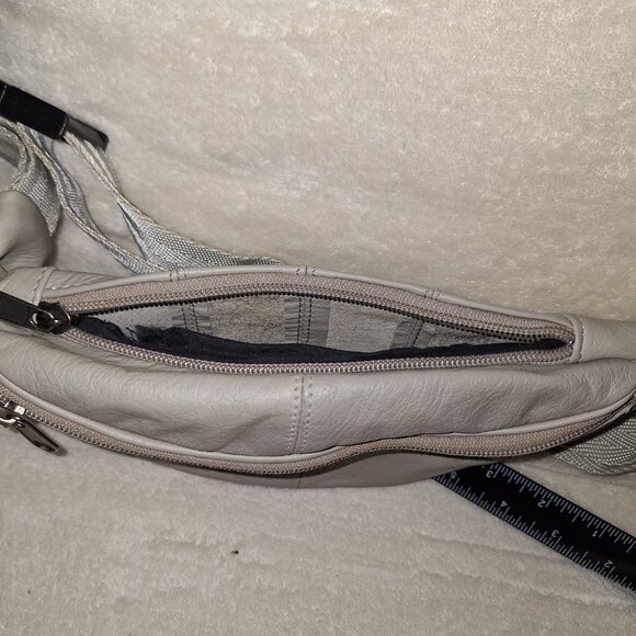 Genuine Leather Fanny Pack - Picture 4 of 7